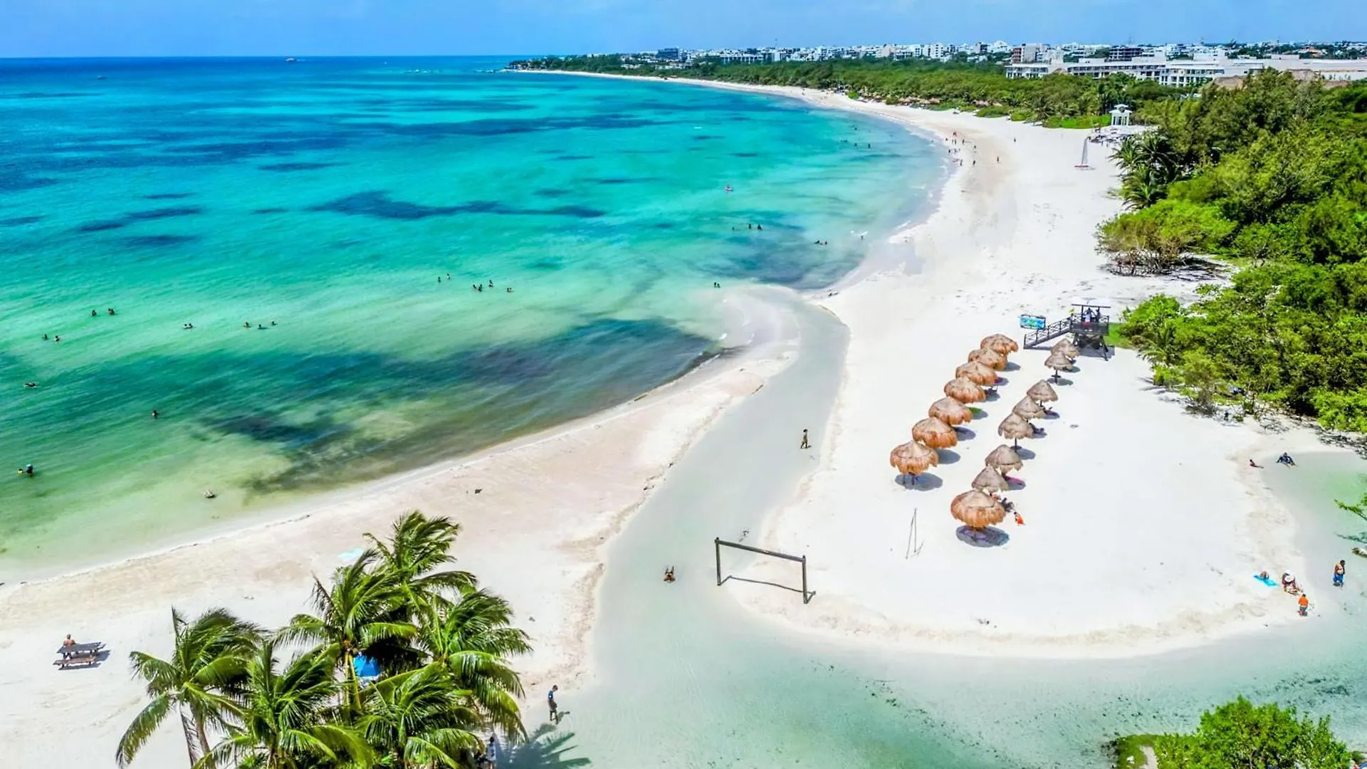 B1 Romantic Beachside Escape Capri Theme Memory Foam Queen Bed Kitchen Ac Playa del Carmen Apartment