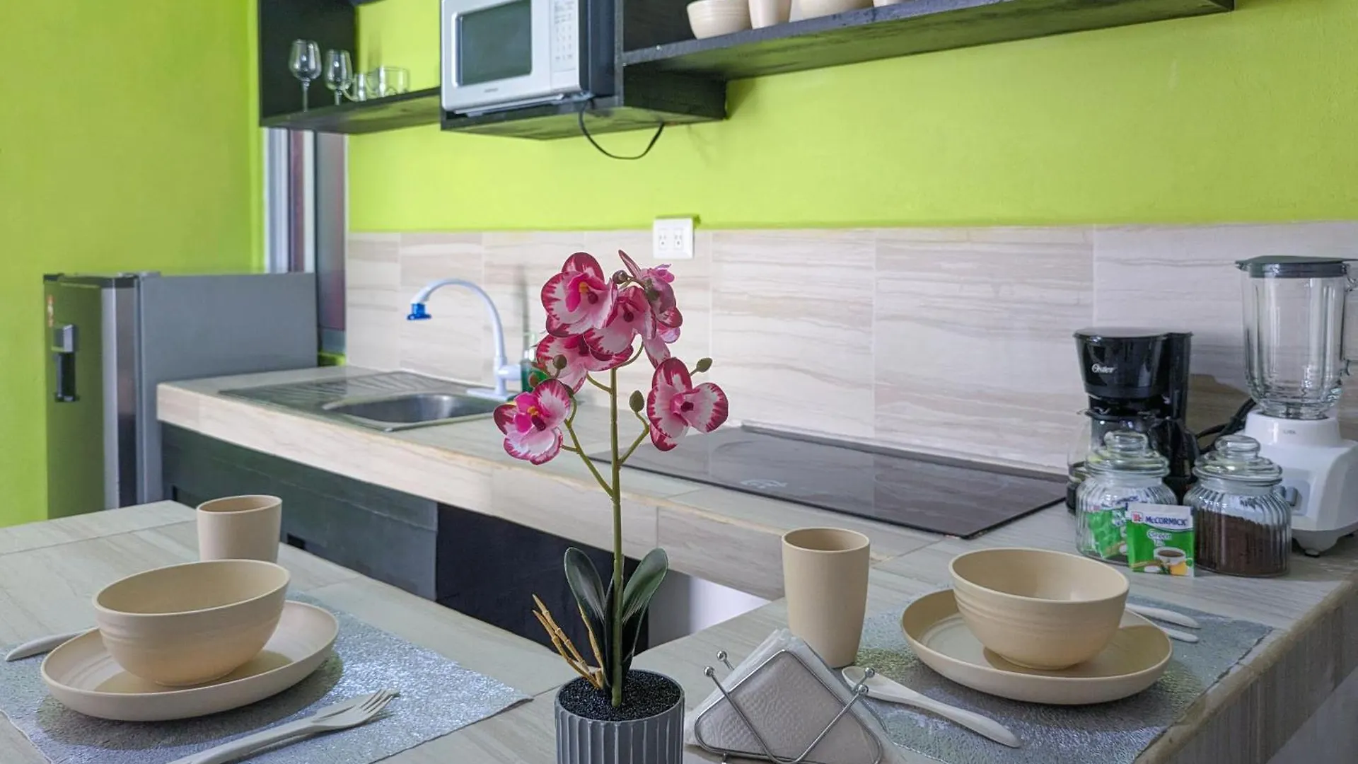 Appartamento B1 Romantic Beachside Escape Capri Theme Memory Foam Queen Bed Kitchen Ac Playa del Carmen